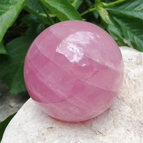 sphere quartz rose
